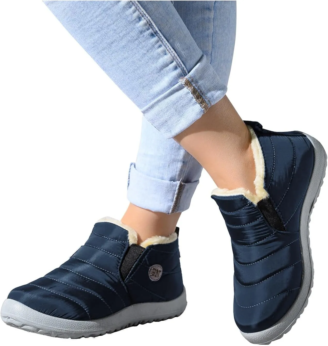Winter Walking Shoes For Men Plush Lined Low Top Hiking Boots Non-Slip Snow Shoes For Men Casual Boots